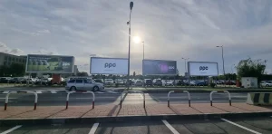 politis romania outdoor advertising ooh DOOH Greece urban digital bus stop ad