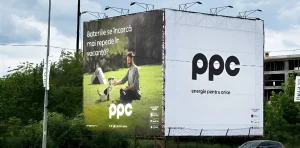 politis romania outdoor advertising ooh DOOH Greece urban digital bus stop ad